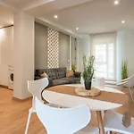 Turisticos Con Terraza En Lapera Apartment *