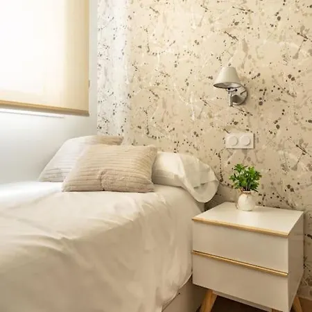 Turisticos Con Terraza En Lapera Appartement