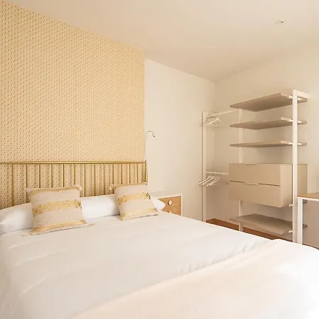 Turisticos Con Terraza En Lapera *