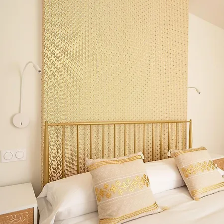 Turisticos Con Terraza En Lapera * Santander