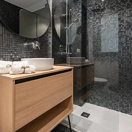 Turisticos Con Terraza En Lapera Apartman