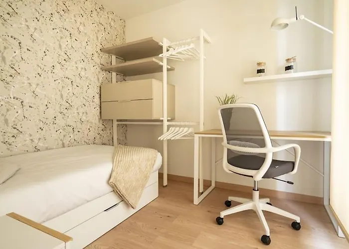 Turisticos Con Terraza En Lapera * Santander