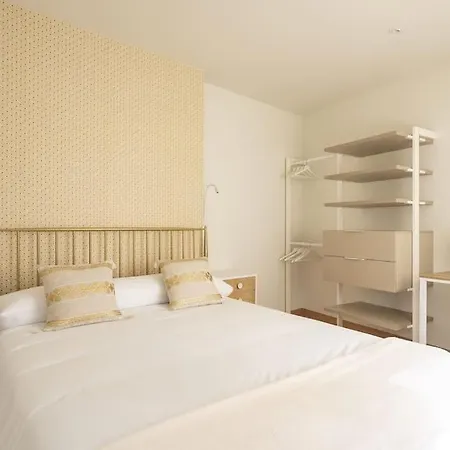 Turisticos Con Terraza En Lapera *