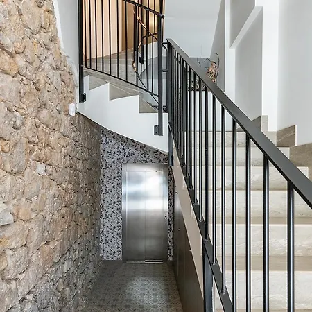 Turisticos Con Terraza En Lapera * Santander