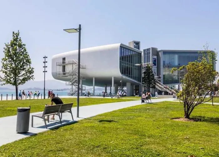 Turísticos Con Terraza En Lapera Santander