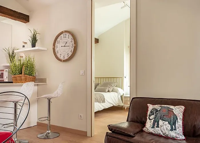 Turísticos Con Terraza En Lapera